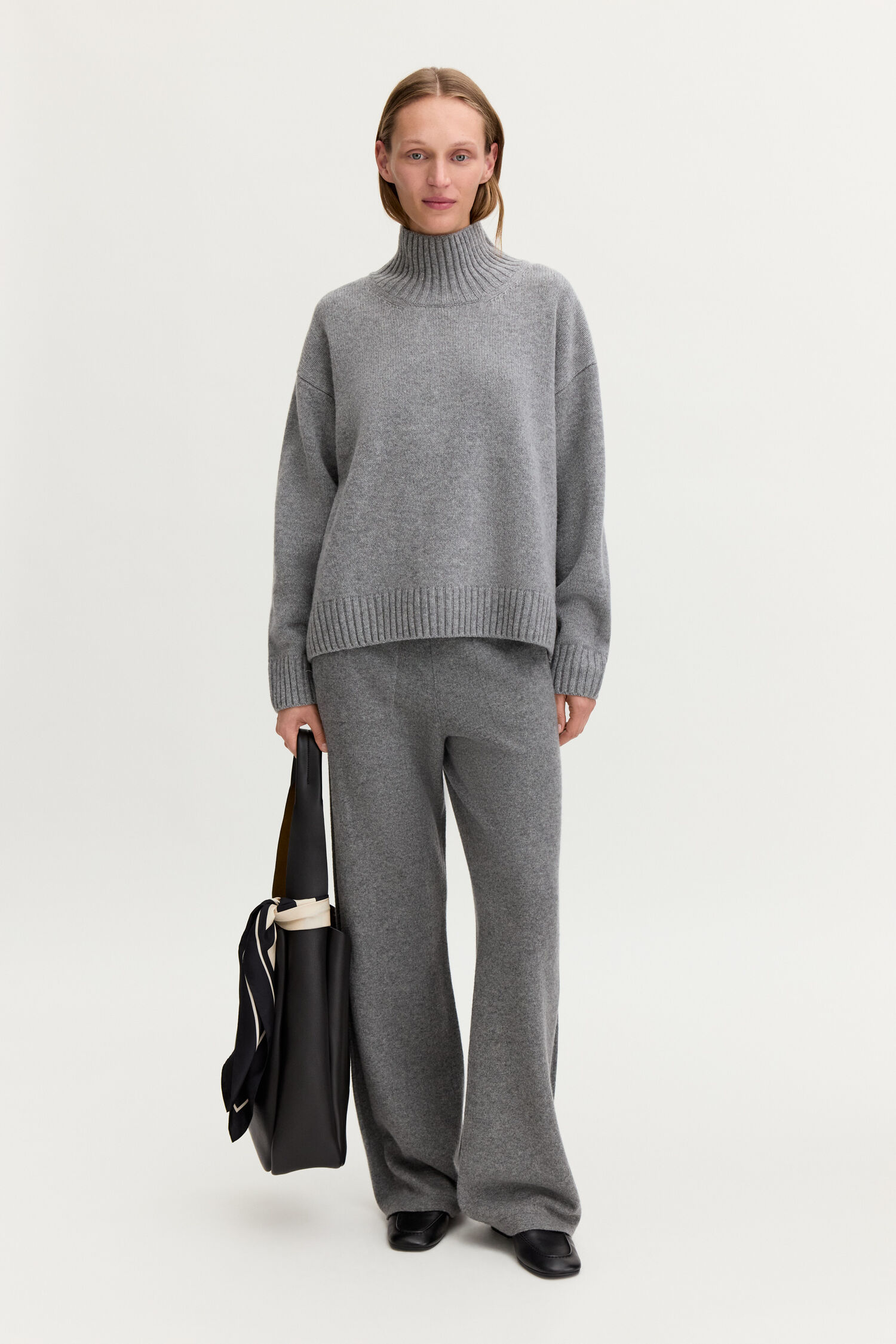 Wool Cashmere Turtleneck Sweat
