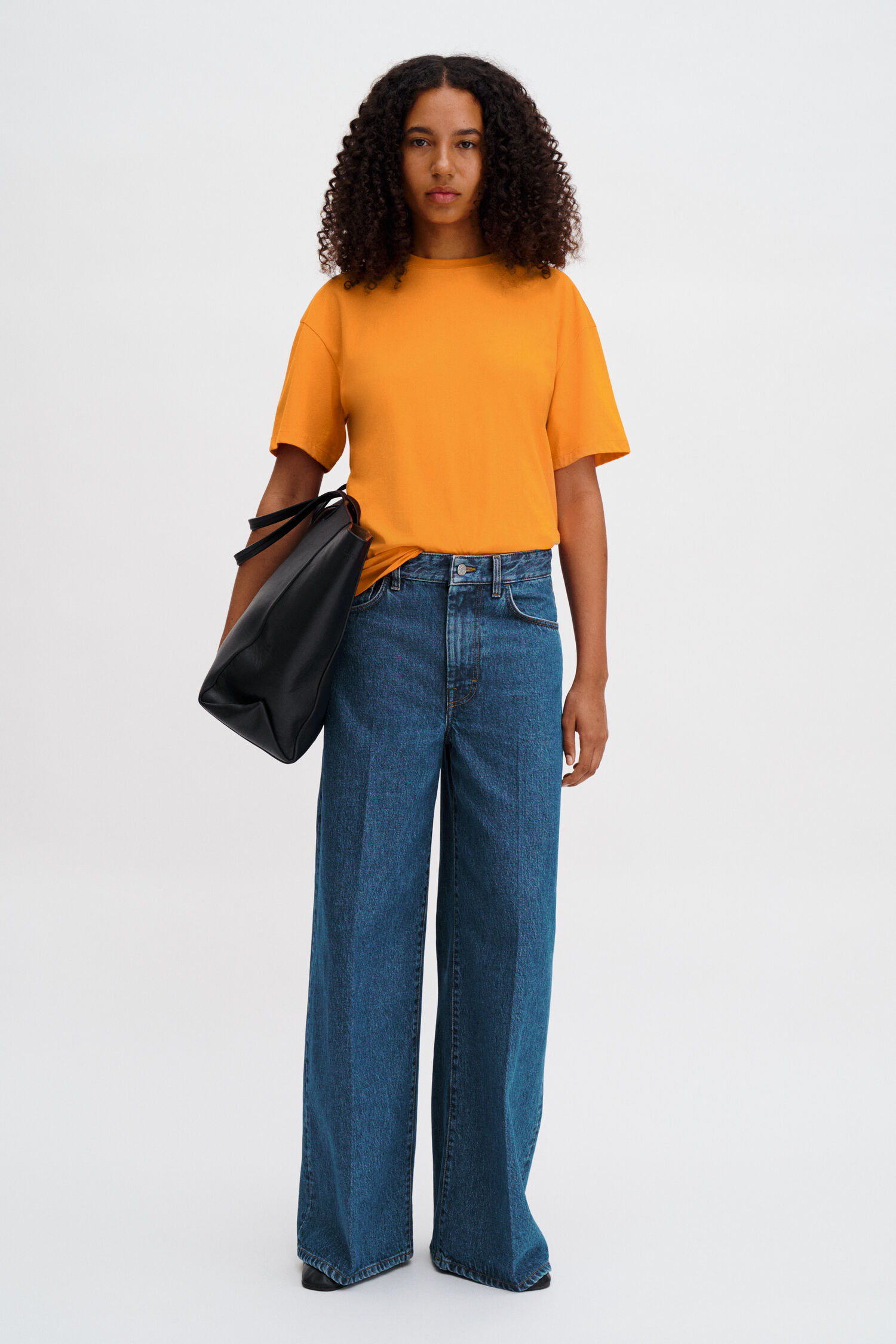 Loose Fit Tee