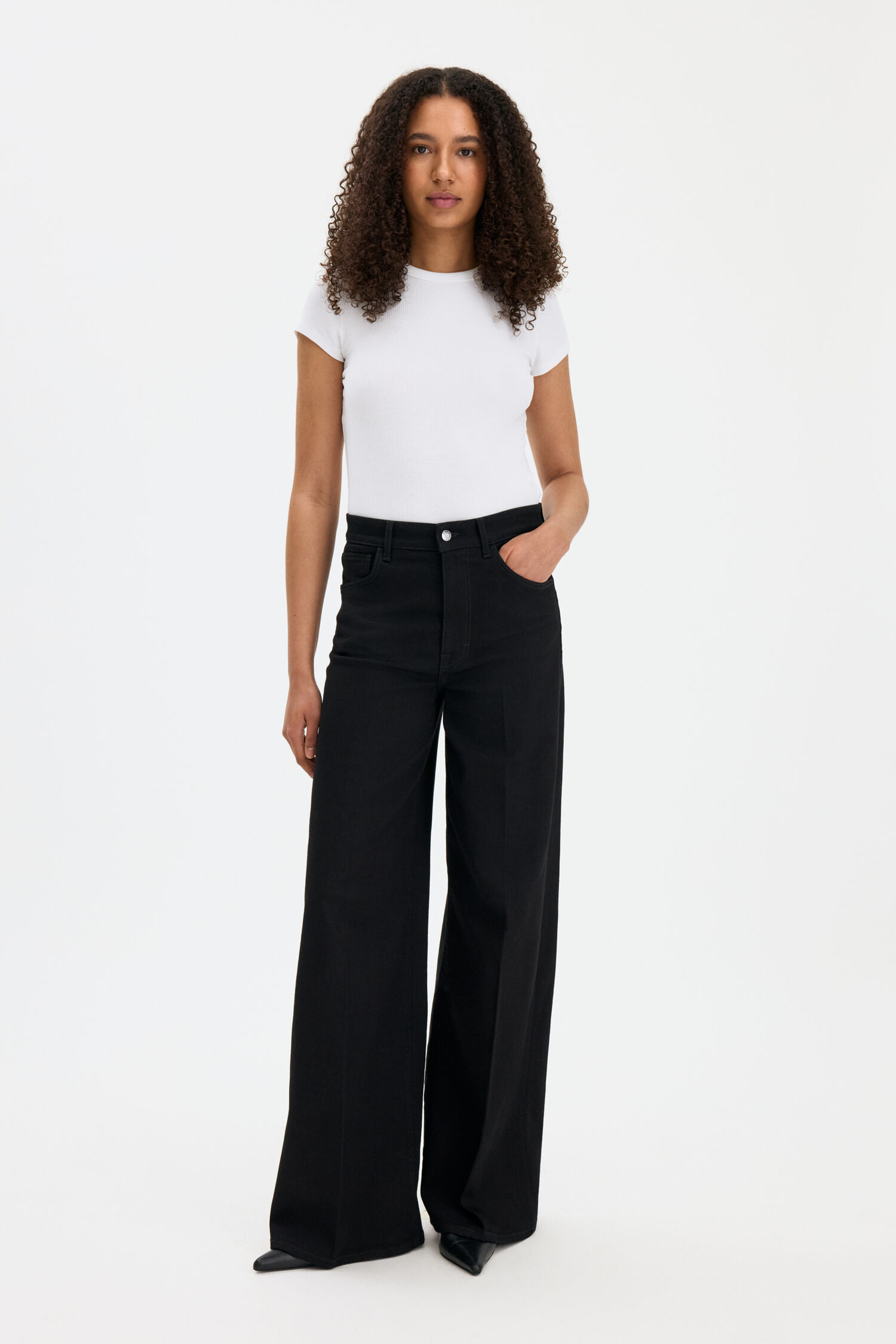 Wide Leg Jeans