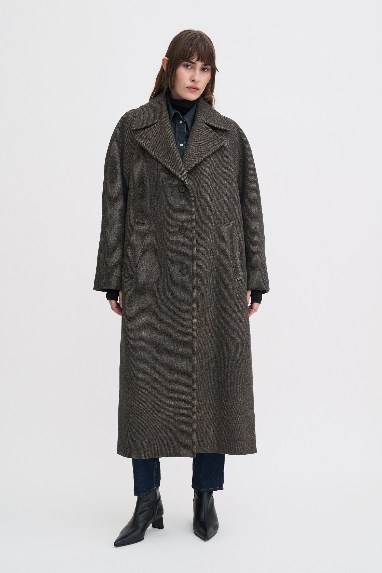 Vanessa Vented Coat