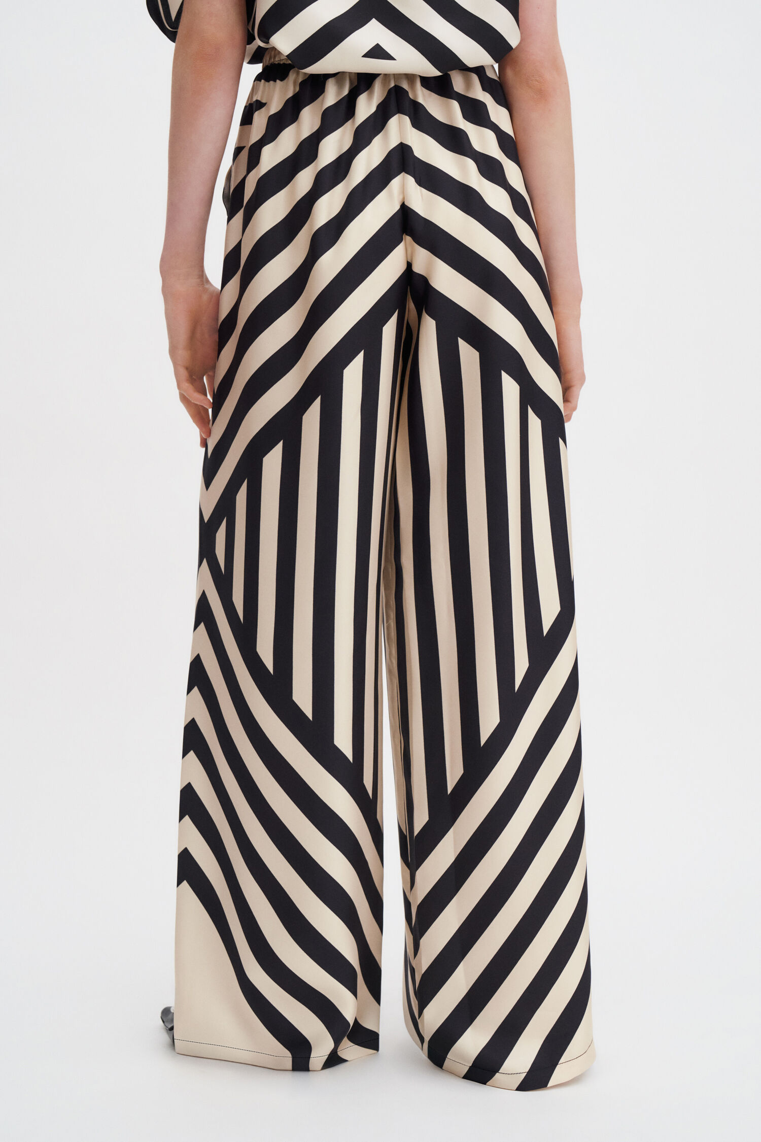 Eve Relaxed Print Trousers