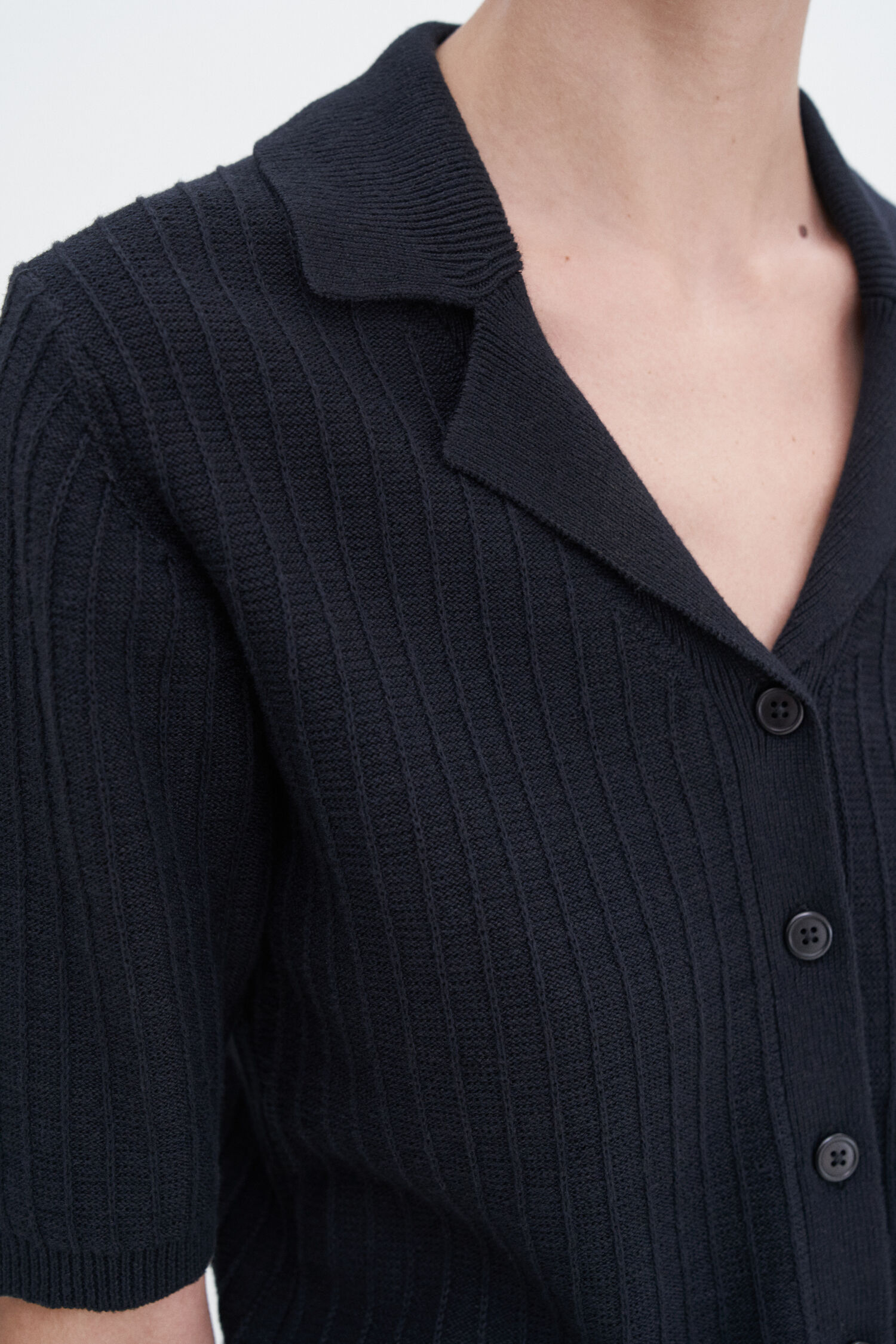 Shortsleeve Collar Cardigan
