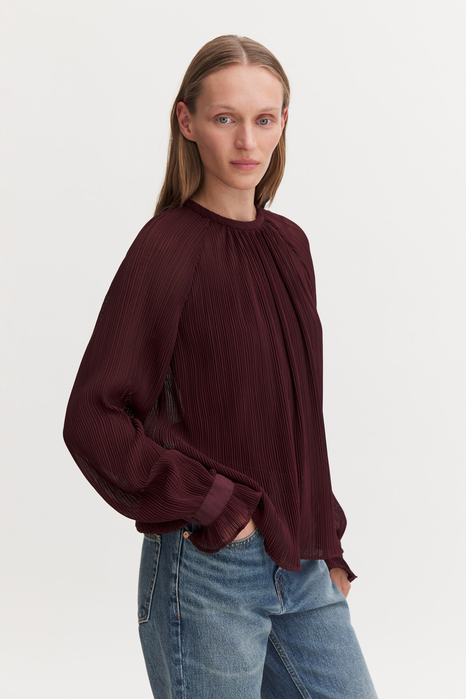 Pliss&eacute; Raglan Blouse