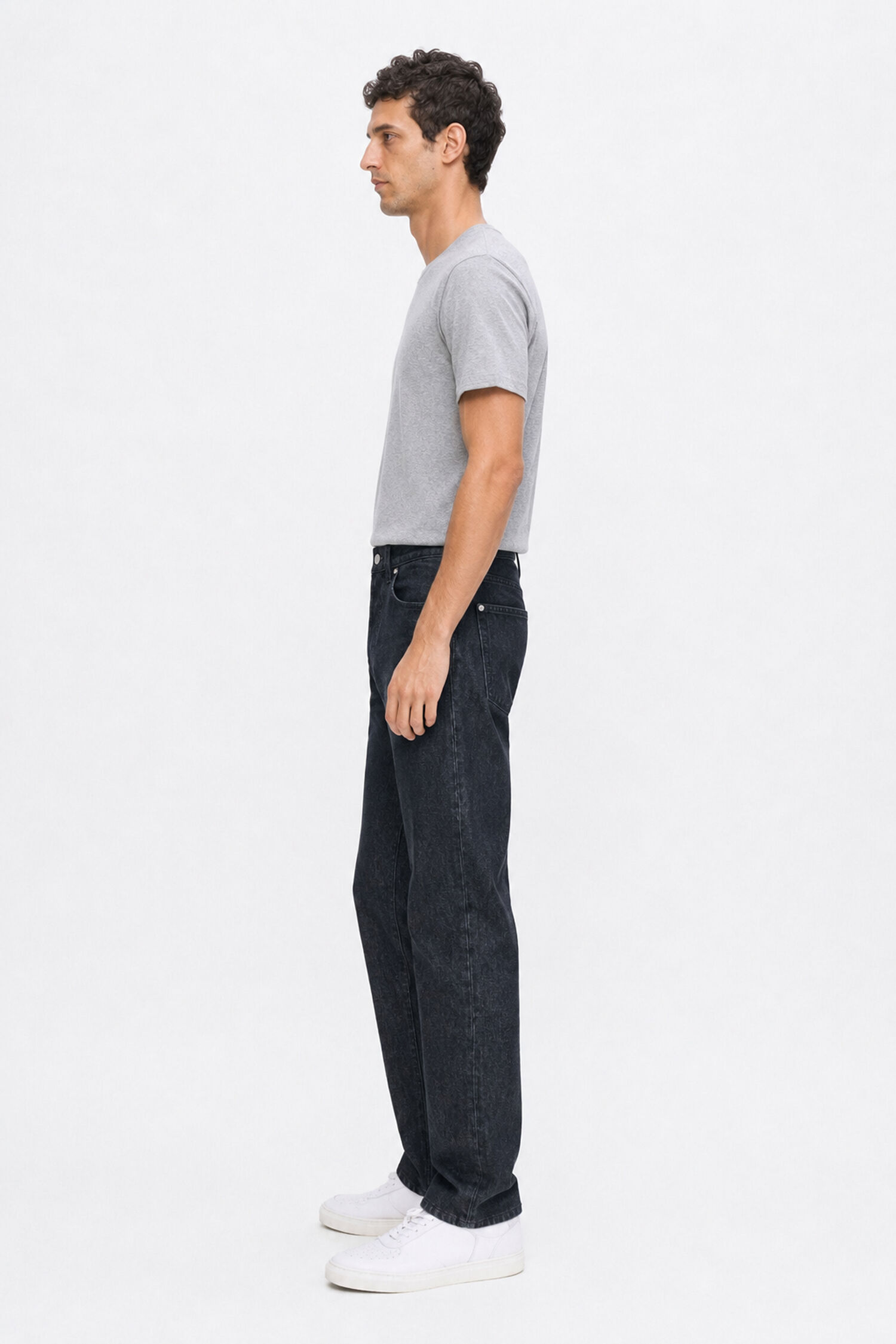 Tapered Cropped Jeans