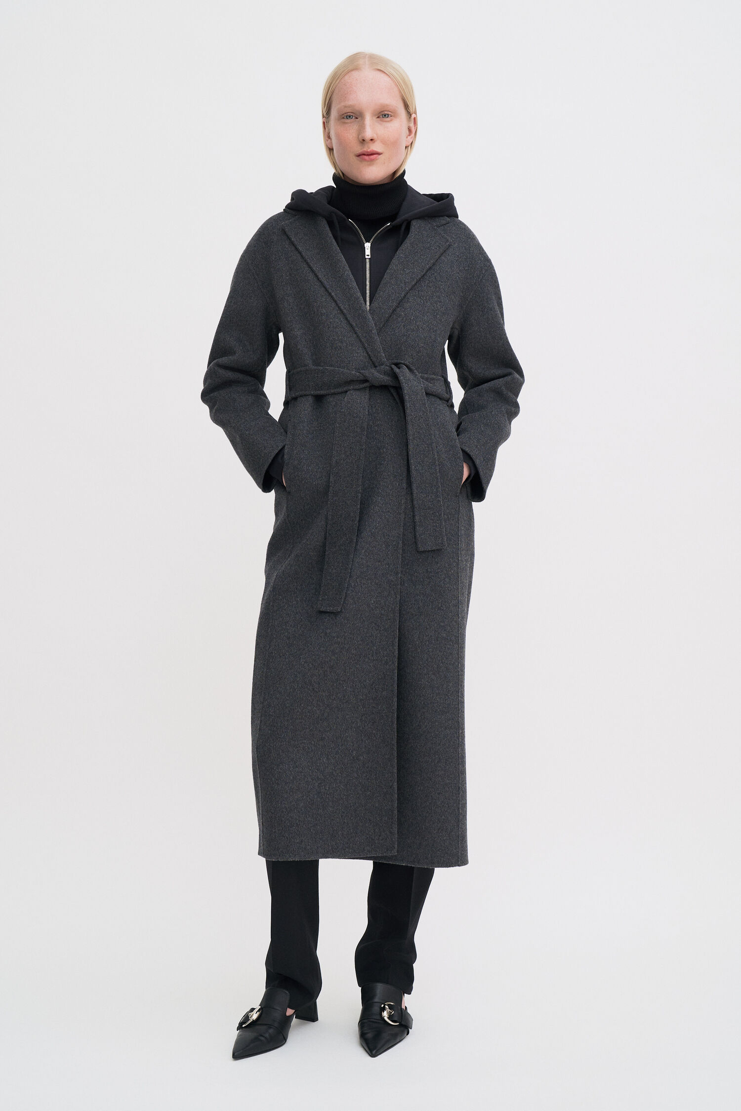 Alexa Coat